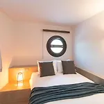 Naillac Elite Suites